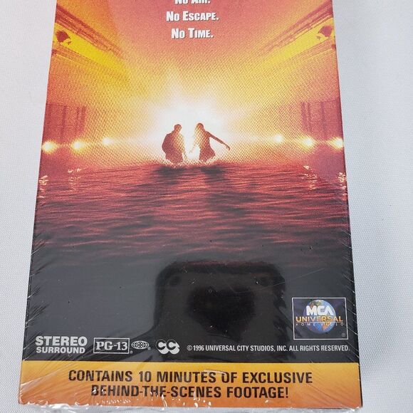 NOS Sealed Vintage 1997 Sylvester Stallone VHS Movie Daylight VCR Cassette - Picture 2 of 8